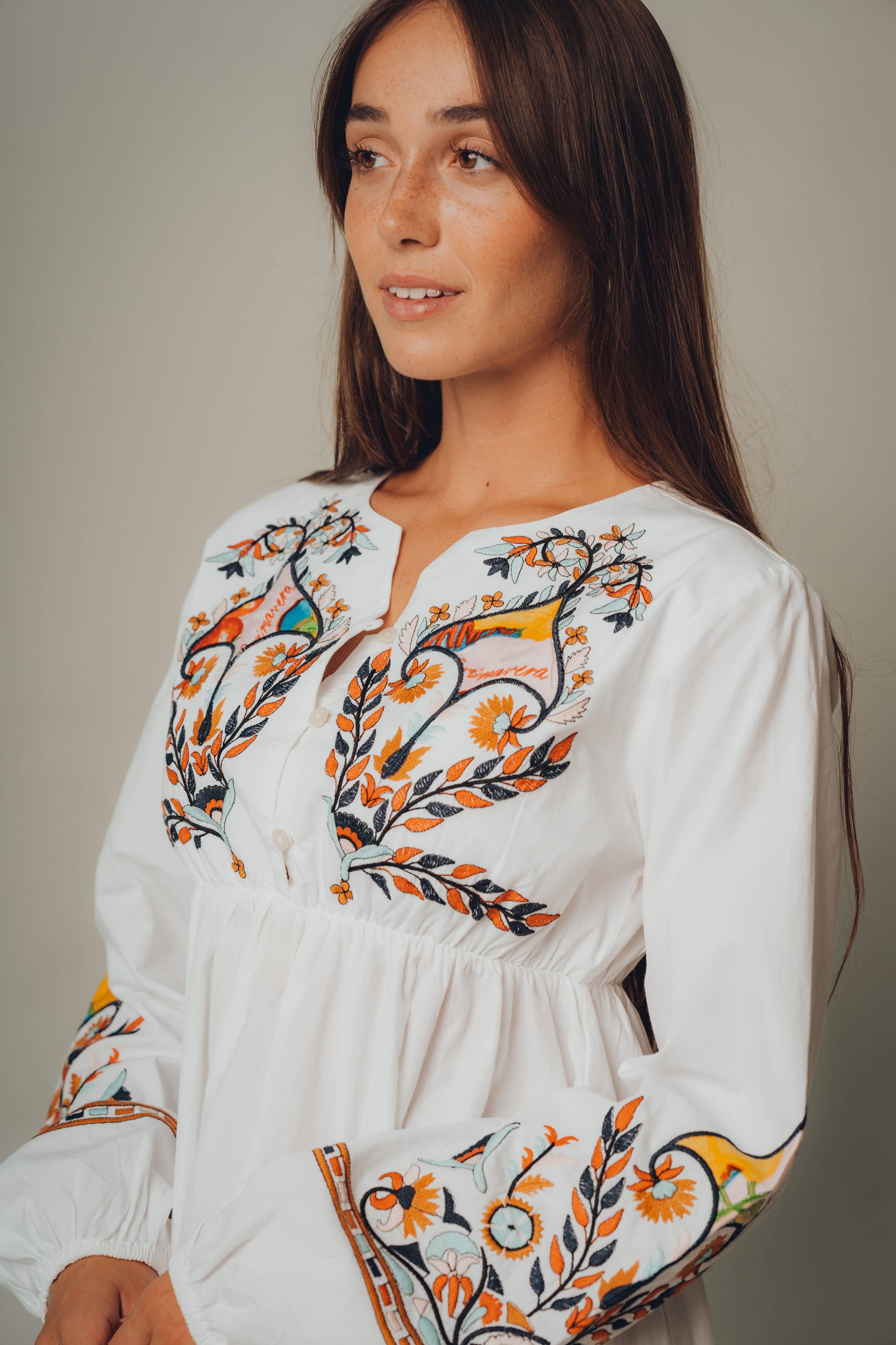 Kapda Casa. Serenade Floral Embroidered Dress — White / Size L