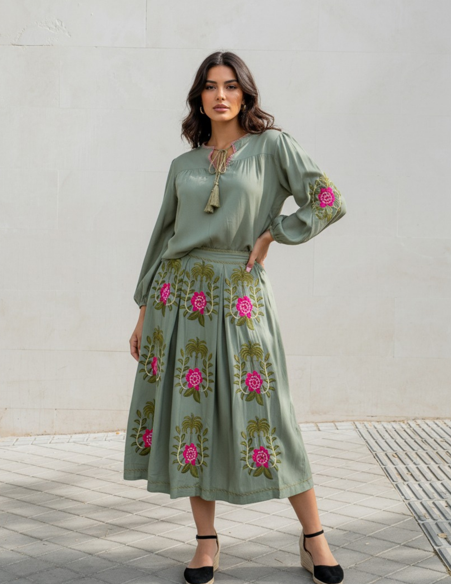 Kapda Casa. Nina Embroidered Co-ord Set — Green / Size S