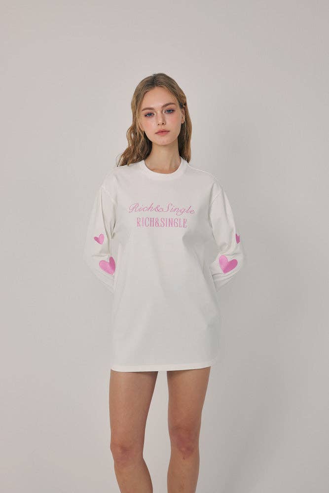 AMOO. Rich & Single Sweet Sentiments Tee. Large