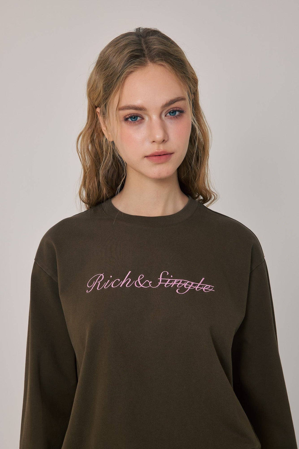 R&S Earthy Elegance Tee — Medium