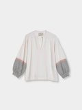 SPOON. Contrast Sleeve Wool-Cashmere Sweater — White / Size M