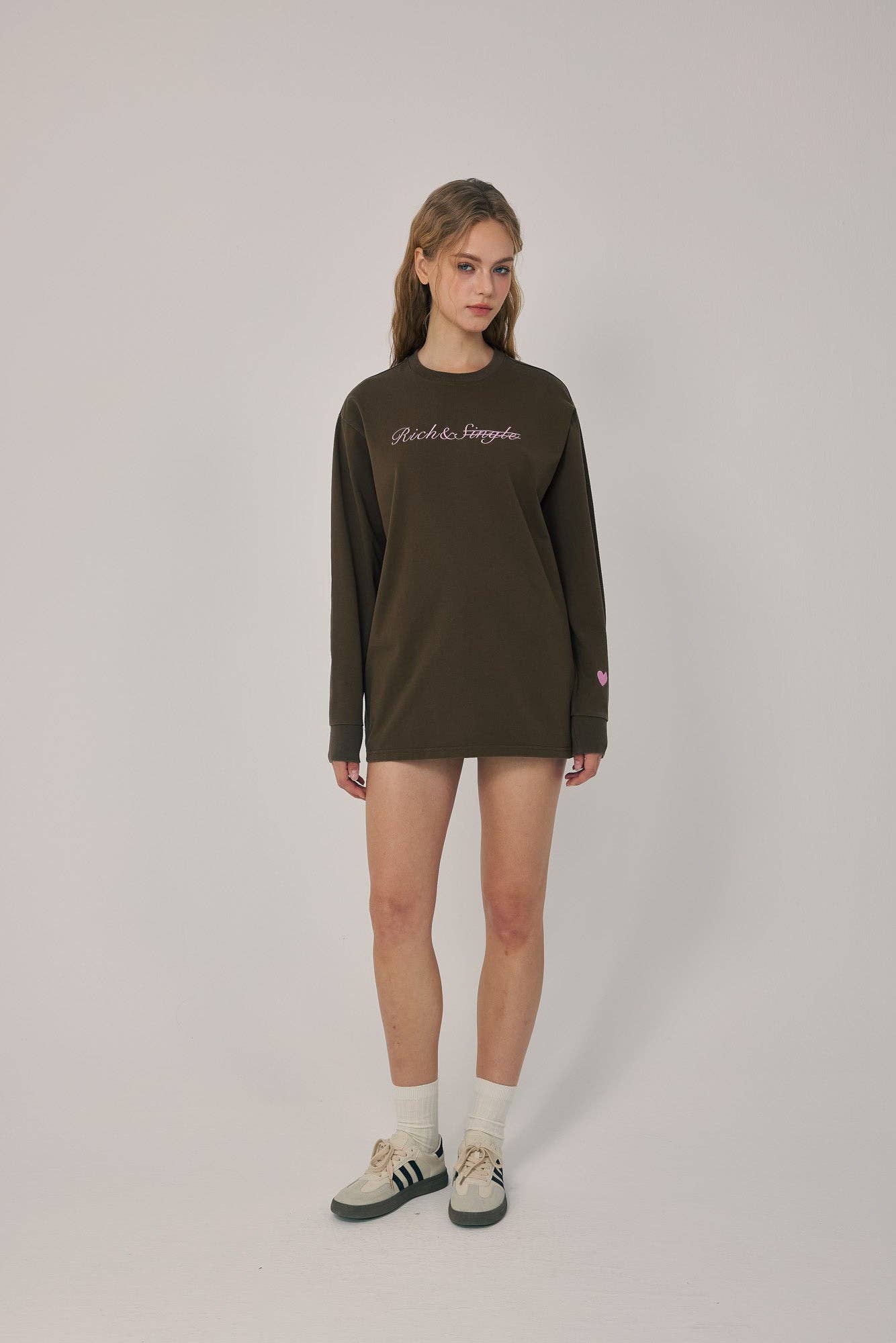 AMOO. Rich & Single. Earthy Elegance Tee — Small