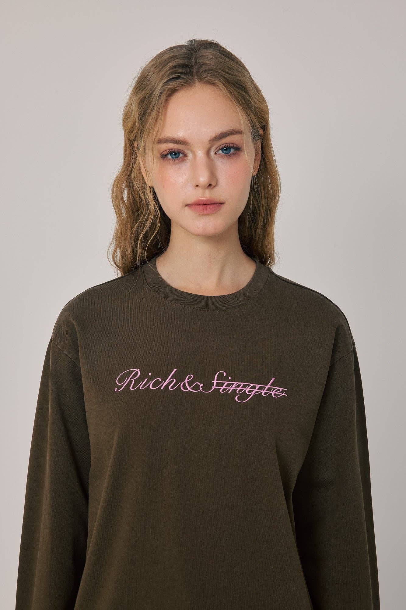 R&S Earthy Elegance Tee — Medium